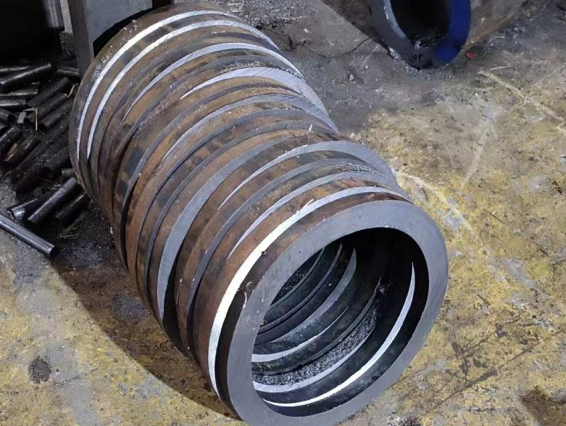 巴青30CrMo无缝钢管切割